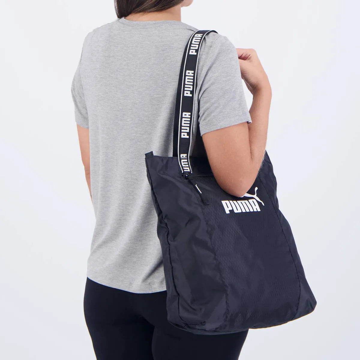 Bolsa Puma Core Base Shopper Logo Preta