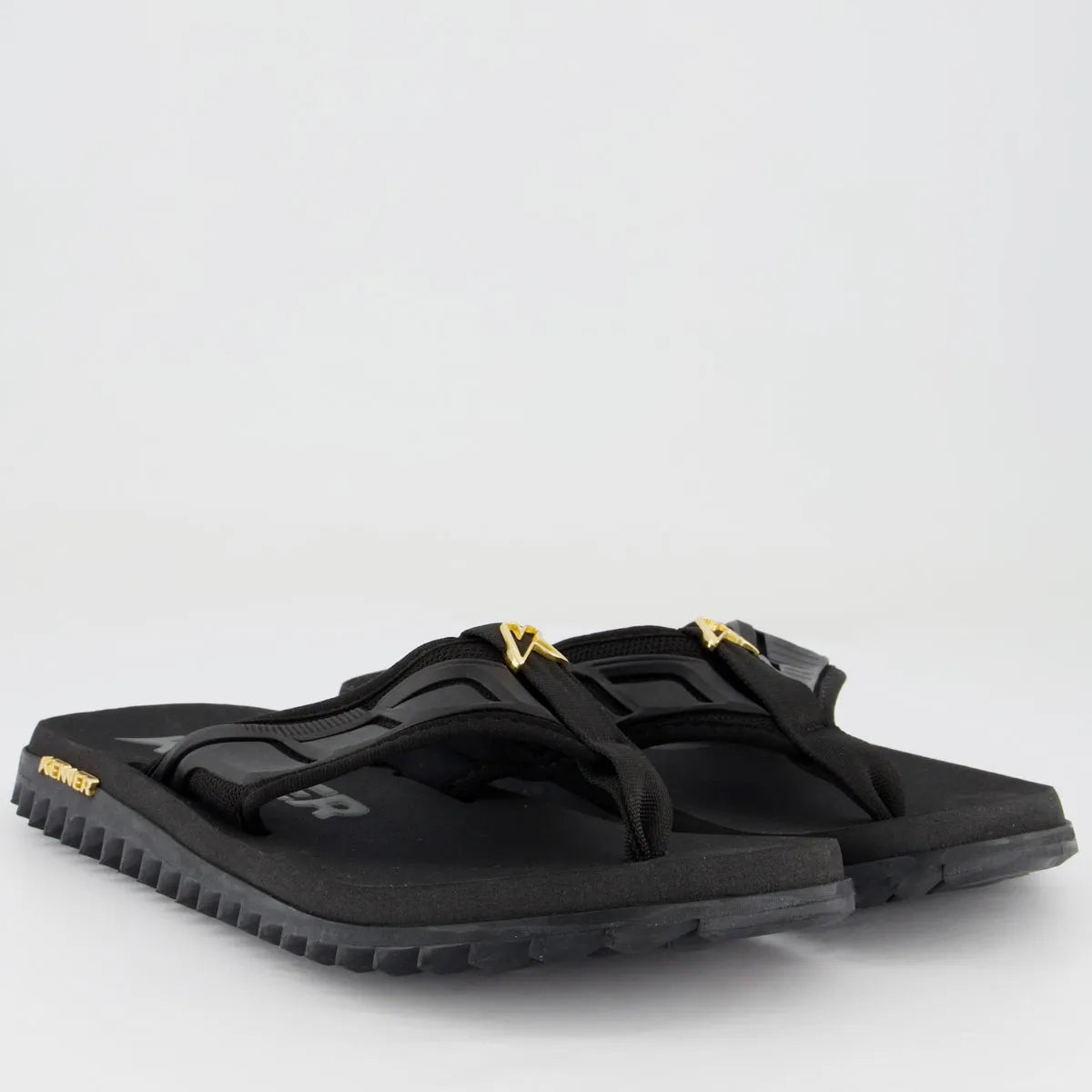 Chinelo Kenner Kivah Full Force Gold Preto