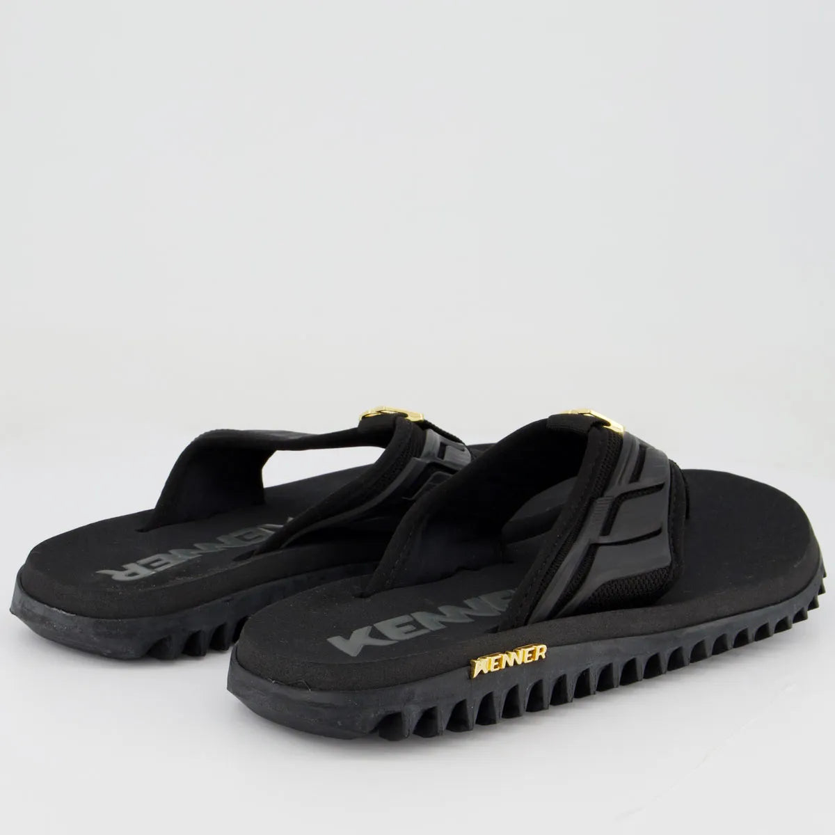 Chinelo Kenner Kivah Full Force Gold Preto