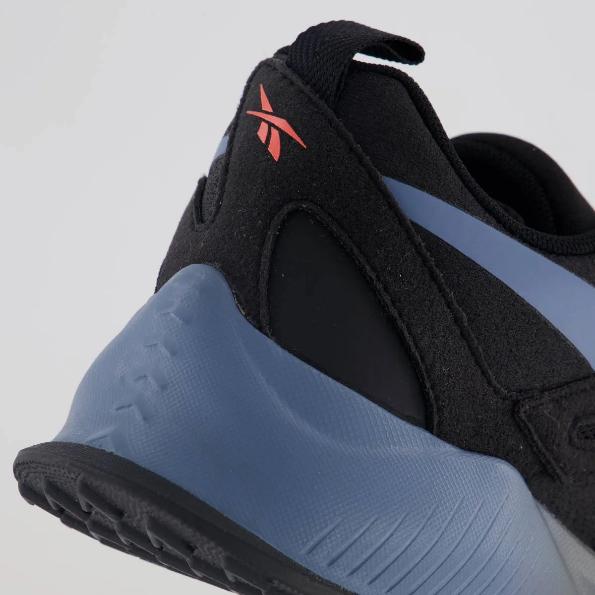 Tênis Reebok Levante Trail 2 Preto e Vermelho